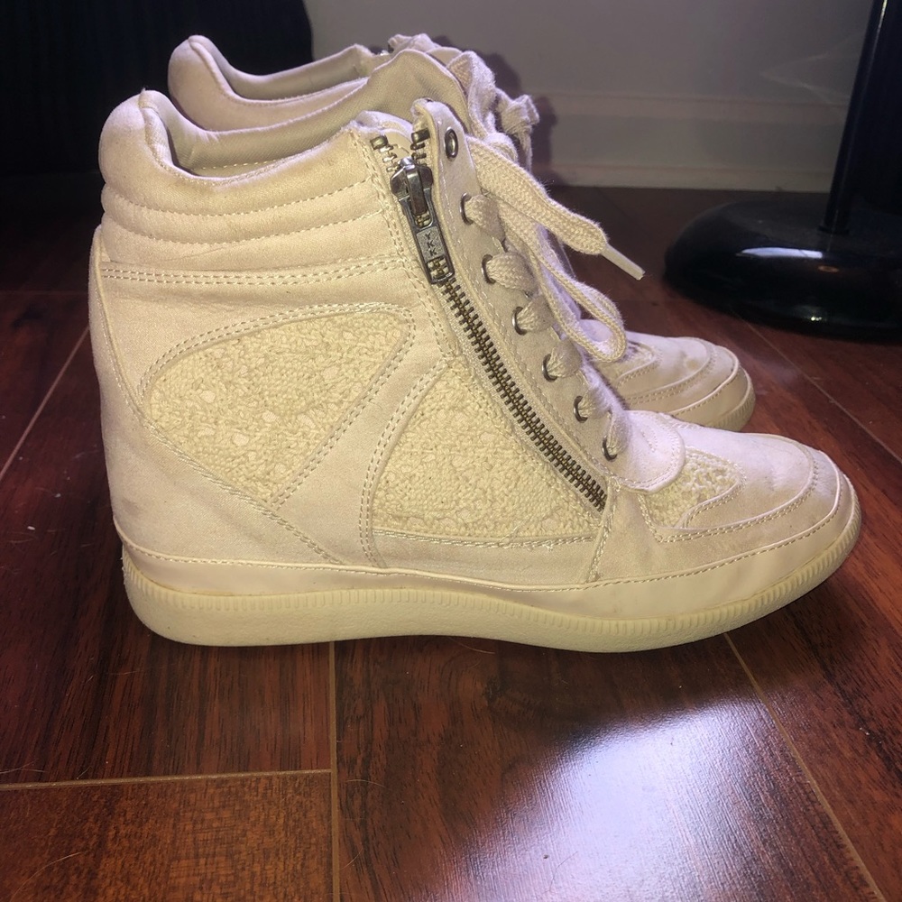 Aeropostale cream colored lace sneaker wedges.